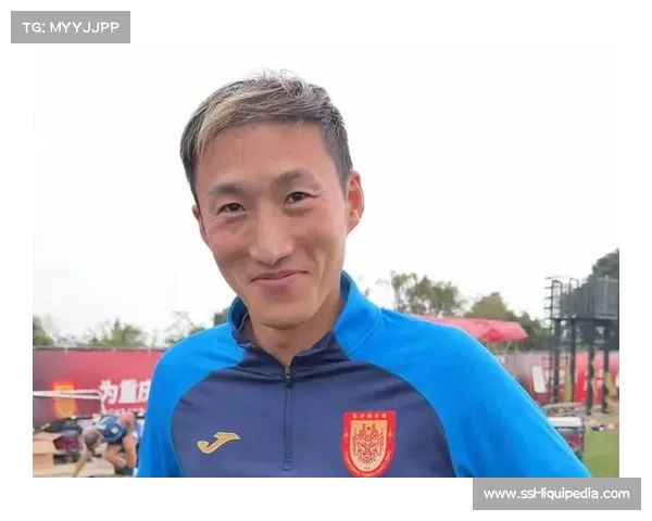 重庆铜梁龙五名球员合同到期离队,晋鹏翔成为首位新援 重庆铜梁龙五名球员合同到期离队,晋鹏翔成为首位新援